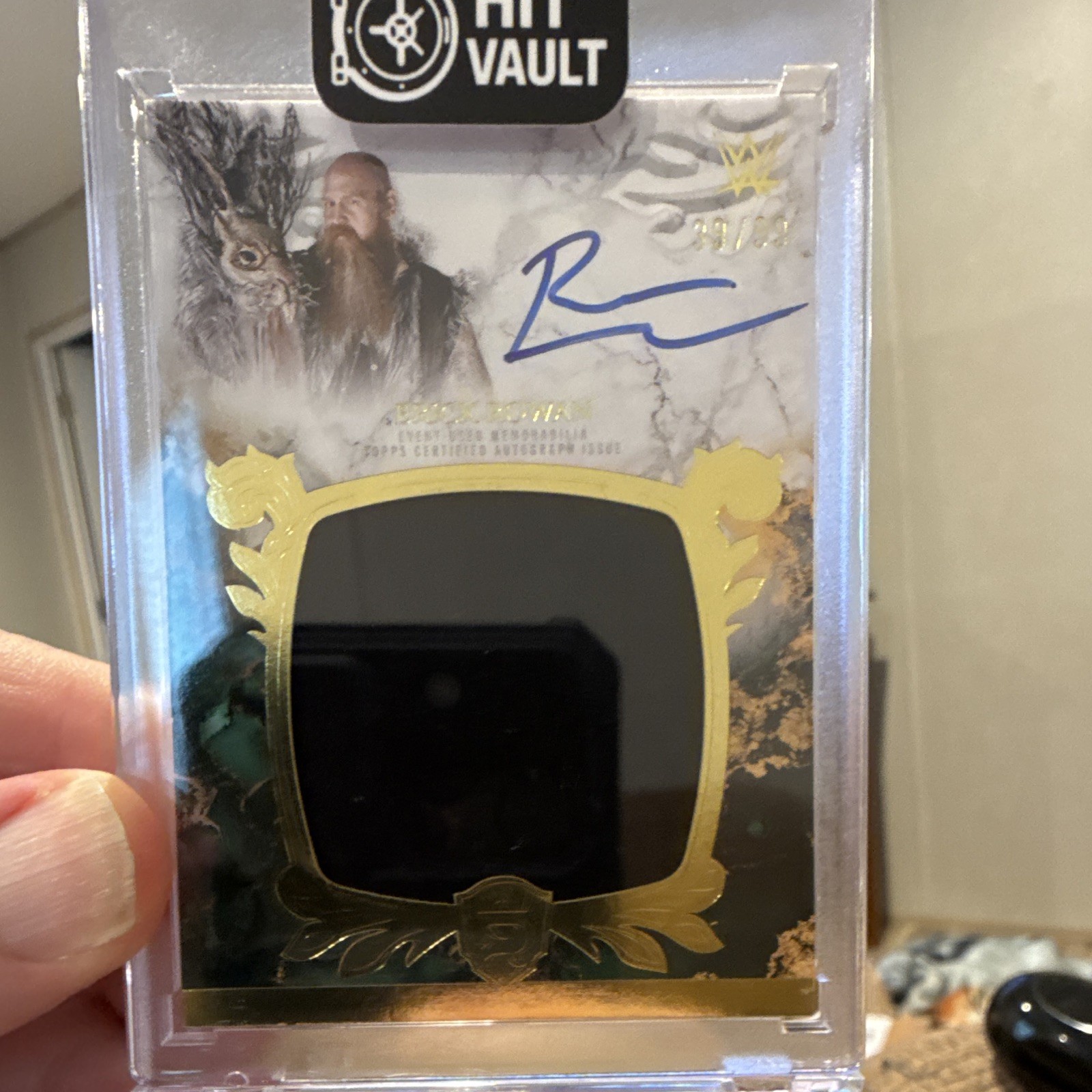 Topps 2023 Royalty WWE Erick Rowan Royalty Relic Auto RYA-ERO /50 HIT169