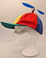 VTG Disney Mickey Mouse Cap Beanie w/Propeller Theme Park Original Goofy Hat Co.