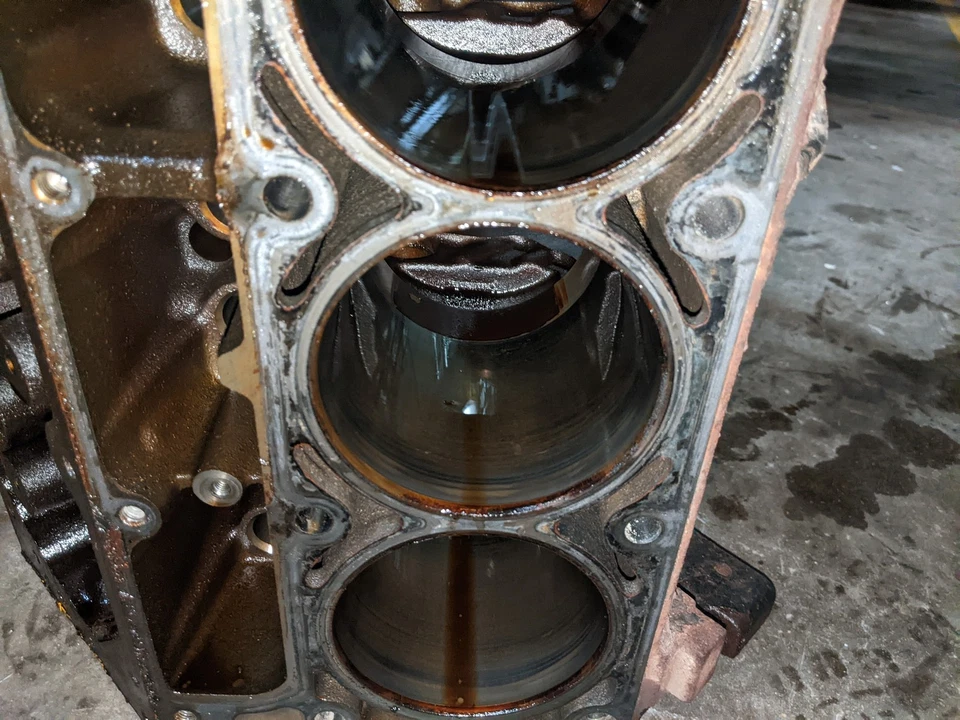 Bloque de cilindros de motor para 07-08 GMC Yukon XL 2500 6.0 LY6 Foto 4 de 4