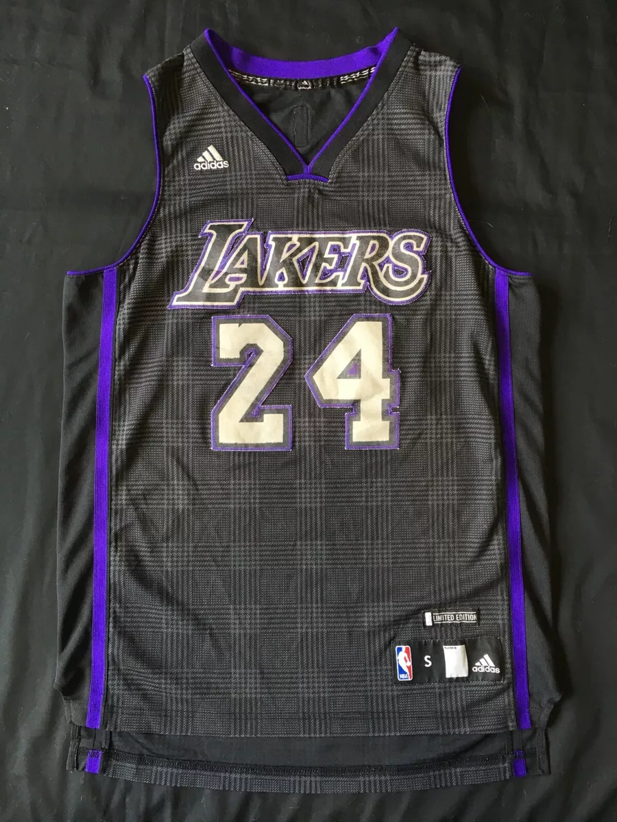 LA Lakers Kobe Bryant #24 Jersey Purple NBA Authentic Collection Adidas  Size 50