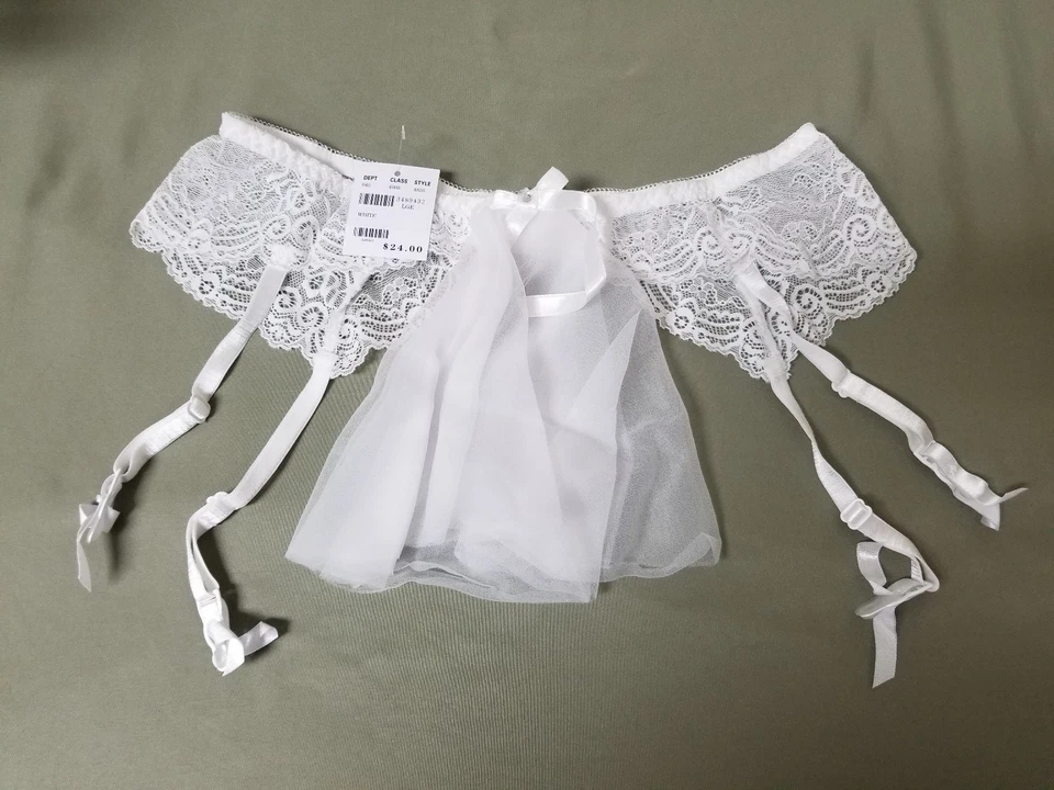 Liguero de encaje blanco Fredericks of Hollywood nuevo. retail 24,00 Foto 2 de 4