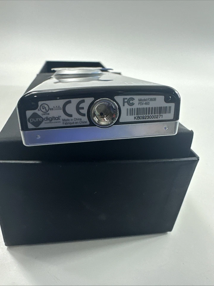 Flip Video Mino F360B Mini Video Camera Camcorder 2GB 60Min 480p open box - Image 2 of 4