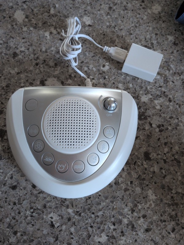 Sleep 8 Sound Therapy System White Noise Machine Timer Adjustable Volume WORKS