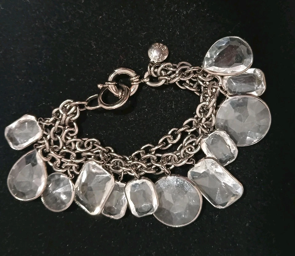 Pulsera JCrew Gruesa De Colección Triple Cadena Lucita Cuelga Dijes 8" Gunmetal Foto 2 de 4