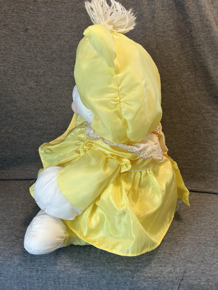 Винтажный Fisher-Price Puffalumps Cat Kitty плюшевое желтое платье 1986 модель 8002 - Изображение 4 из 4