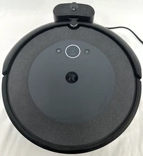 iRobot Roomba i3 RVD-Y1 Robotic Vacuum Cleaner WiFi Connected & Doc FOR REPAIR