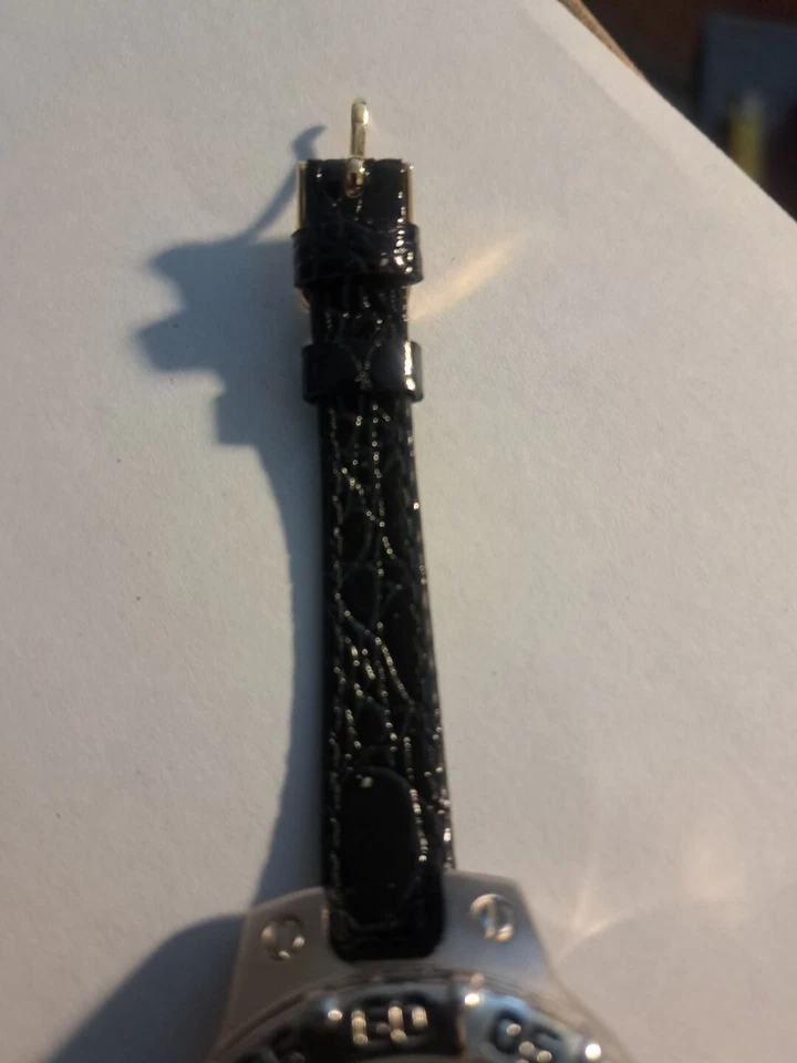 Reloj GameTime Lakers para mujer Foto 4 de 4