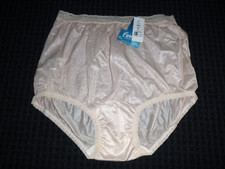 NWT Vtg Carole Granny Panties 100 Nylon Mushroom Gussets Lace Trim Beige Sz 9