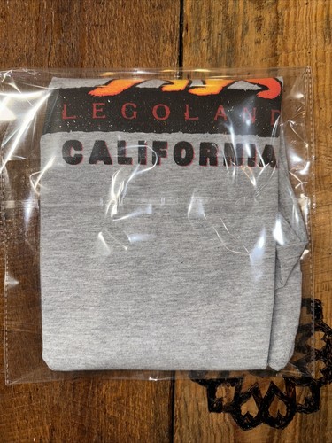 LEGOLAND Damenshirt MEDIUM California Bear & Star Damen T-Shirt Neu ohne Etikett Lego Sonnenuntergang - Bild 7 von 7
