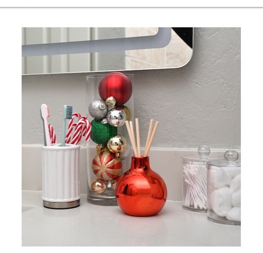 Pink Zebra Holly Red Ornament Reed Diffuser W/Reeds