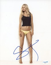 Samara Weaving Sexy Autographed Signed 8x10 Photo ACOA
