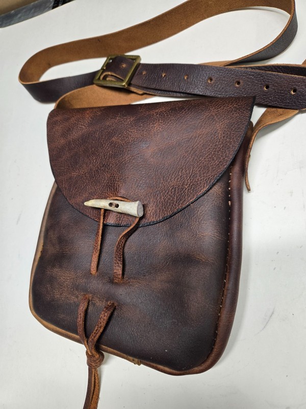 Early American  "Holmes"  Shooting Bag