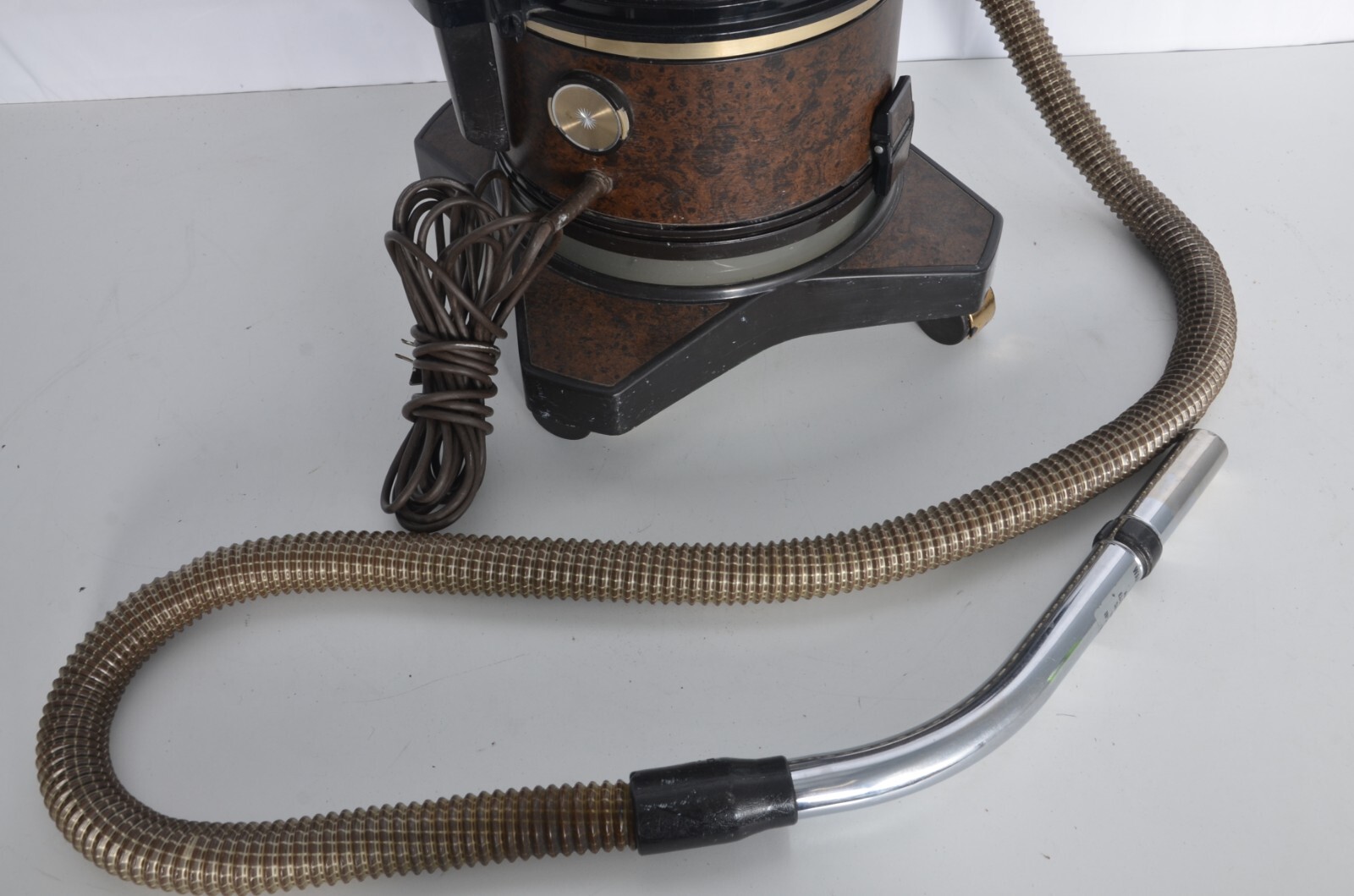 Rainbow SE D4C Canister Vacuum Cleaner + Attachments Tested Working