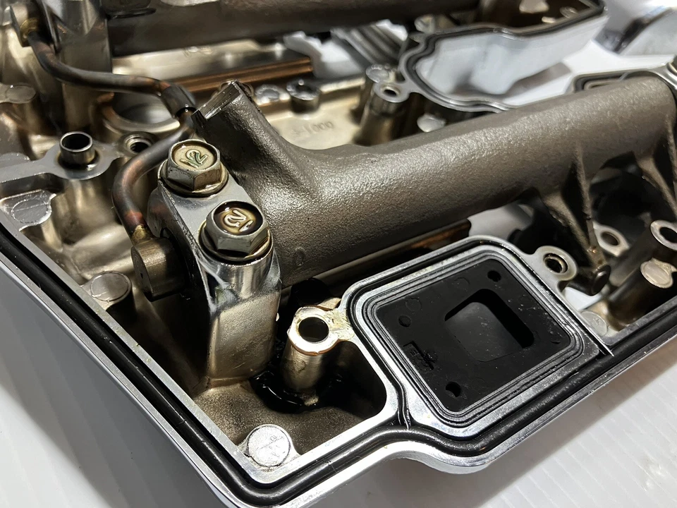 2005 Kawasaki Vulcan 2000 Rocker Box And Cover, Front (Limited) (OEM) Foto 3 de 4