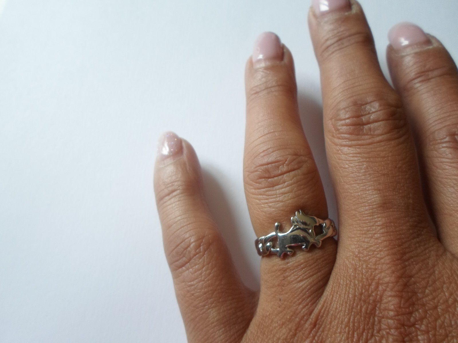 solid silver ring, openwork, dog, size 54 - image 1