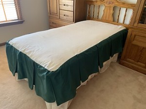 JC PENNEY CLASSIC TRADITIONS TWIN BEDSKIRT, FOREST GREEN, COTTON/POLYESTER