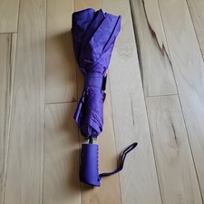 Purple Compact Travel Umbrella - Windproof, Lightweight, and UV Protection