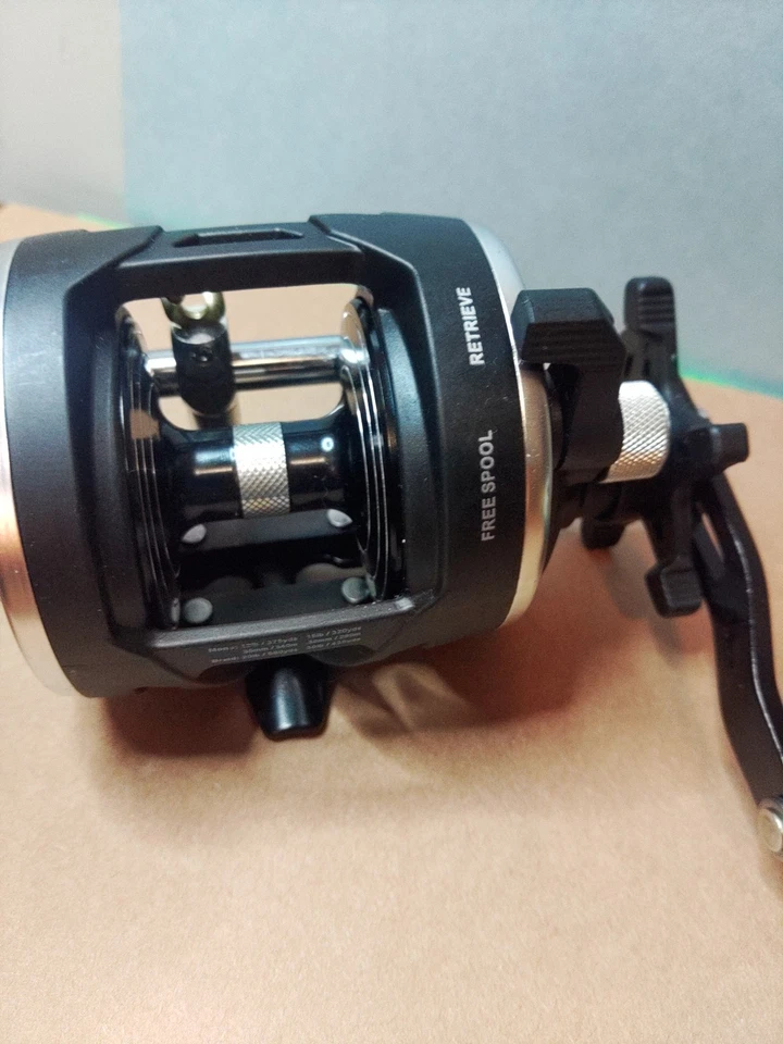 Carrete de pesca Penn Rival 15LW nivel cebo de viento.  Nuevo Off Combo. Foto 4 de 4