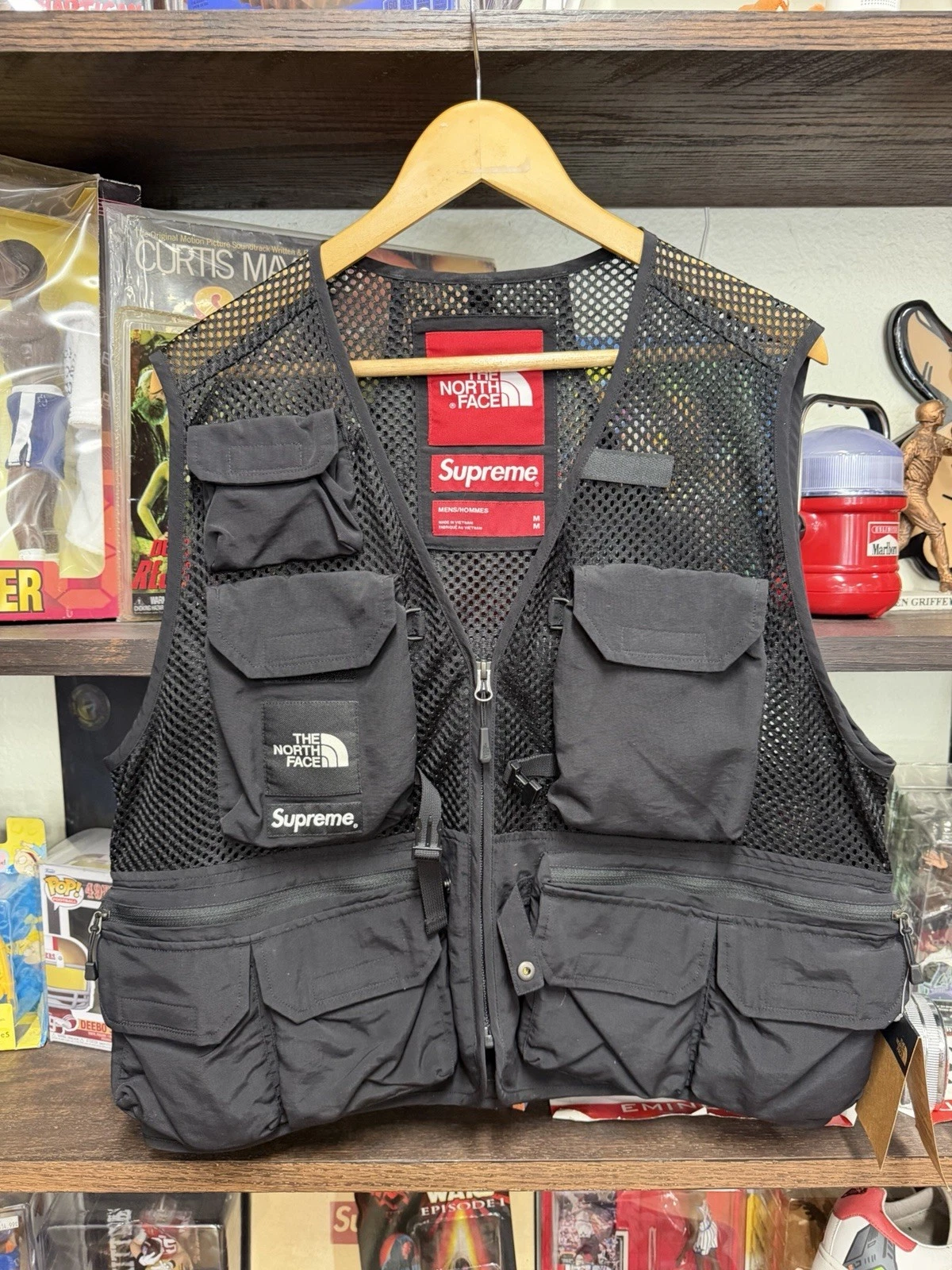 Supreme The North Face Cargo Vest Men's M Black Logo Zip Pockets TNF NWT SS20 image 1