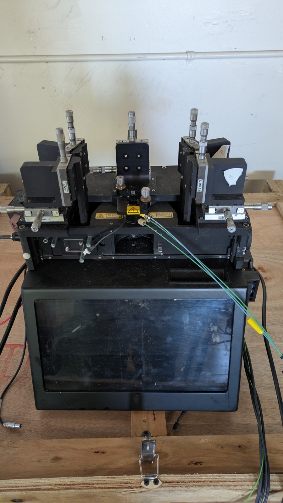 Multi-Axis Optical Fiber Alignment Station / Laser Coupling Setup UMR Micrometer