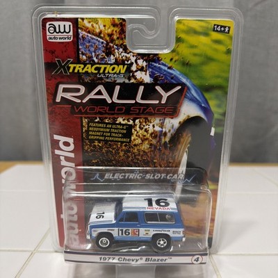 AUTO WORLD 1977 CHEVY BLAZER RALLY BLUE WHITE # 16 SLOT CAR MINT SEALED CARD NEW