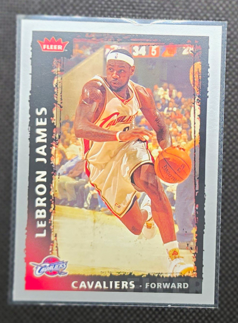 Fleer LeBron James Cleveland Cavaliers Base Set Basketball Card #345