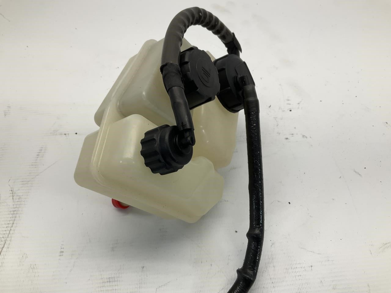21-25 Ferrari 296 Three-Compartment Coolant Reservoir Tank Q