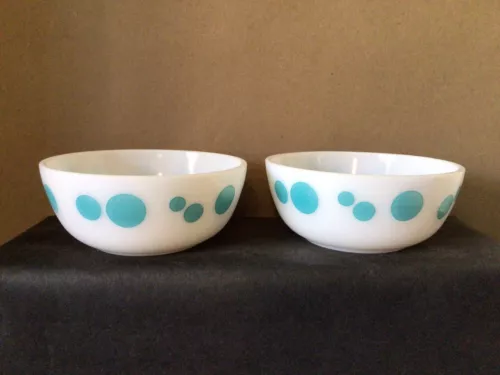 VINTAGE HAZEL ATLAS TURQUOISE POLKA DOT 4-5/8” X 2”  CEREAL BOWLS SET OF 2