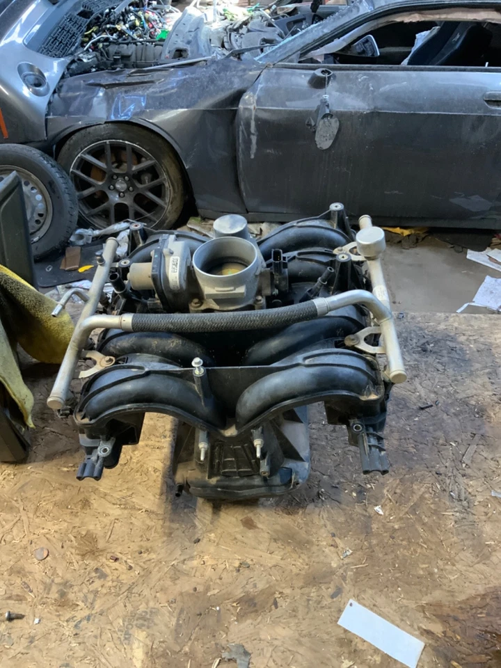 Colector de admisión original Ford Lincoln 5,4 L 2009-2014 9L3E9424Gc OE Foto 3 de 4