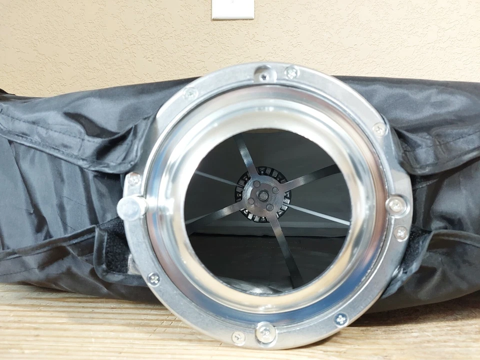 Pro Studio Solutions 9x36" pro studio soft box - with carrying bag Photography - Image 4 of 4