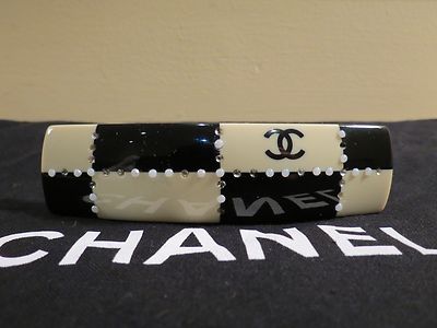 WOMENS AUTHENTIC CHANEL BLACK & CREAM  display picture 2