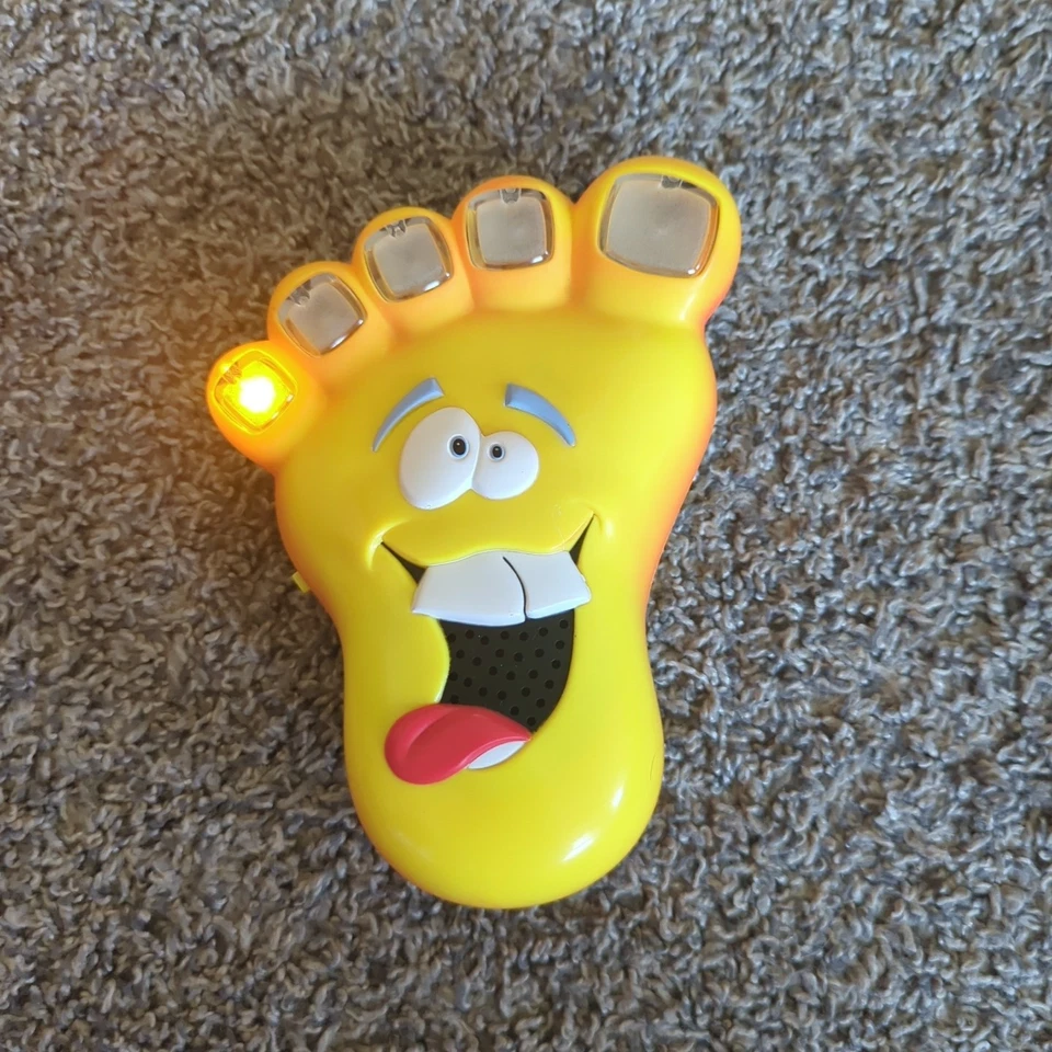 Milton Bradley Tickle Toes - Image 3 of 4