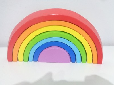 Holz stapelbar bemalt Regenbogen Kinder Lernspielzeug - 7 Stück 24 cm x 12 cm