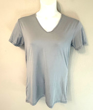 Airism Uniqlo short sleeve V-neck grey size M chest 38-41 in