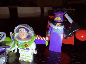 LEGO 7593 Toy Story - Buzz's Star Command Spaceship - complete With Instructions