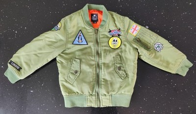 Kinder 6-7 Jahre Flieger Bomberjacke mit Patches - olivgrün - Ruff & Huddle