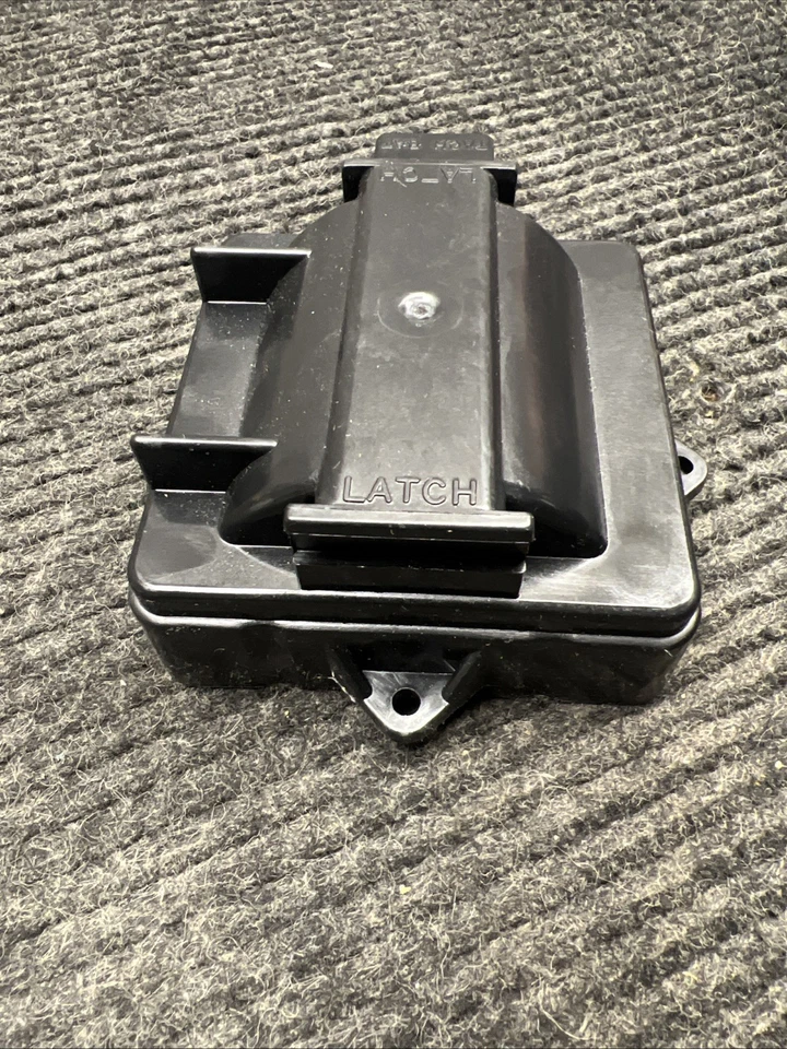 Cubierta de tapa de distribuidor ACDelco 1875960X Foto 4 de 4