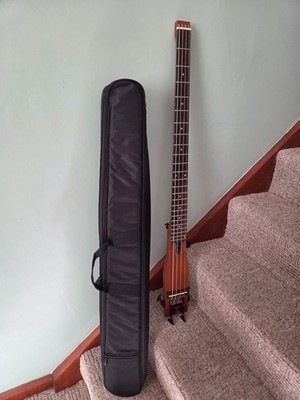 Stick Bass / Reise E-Bassgitarre Headless + Gigbag