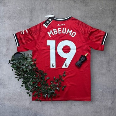 Manchester United Home Jersey Season 2025/26 Size M brandnew Unworn Number 19