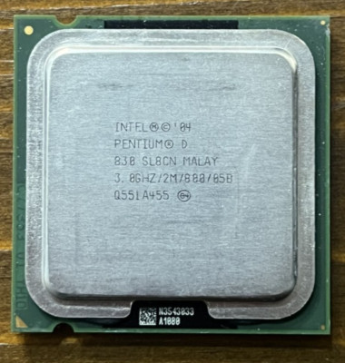  Intel Pentium D 830 SL8CN - Dual Core -  3,00GHz- Prozessor CPU 