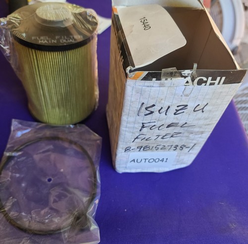AUTO0041 - Isuzu 8-98152738-1 Fuel Filter - New Old Stock - Picture 3 of 3