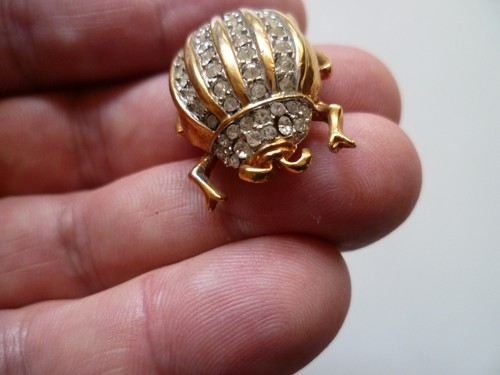 SPILLA SCARABEO COLOR ORO STRASS 3X2 CM VINTAGE BIJOUX BIGIOTTERIA ANNI 80 - Foto 4 di 6