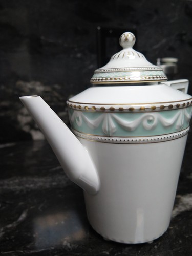 Kurland KPM Coffee Tea Pot Green Dekor 26 Pattern Berlin Porcelain SUmmer Table - Picture 11 of 12