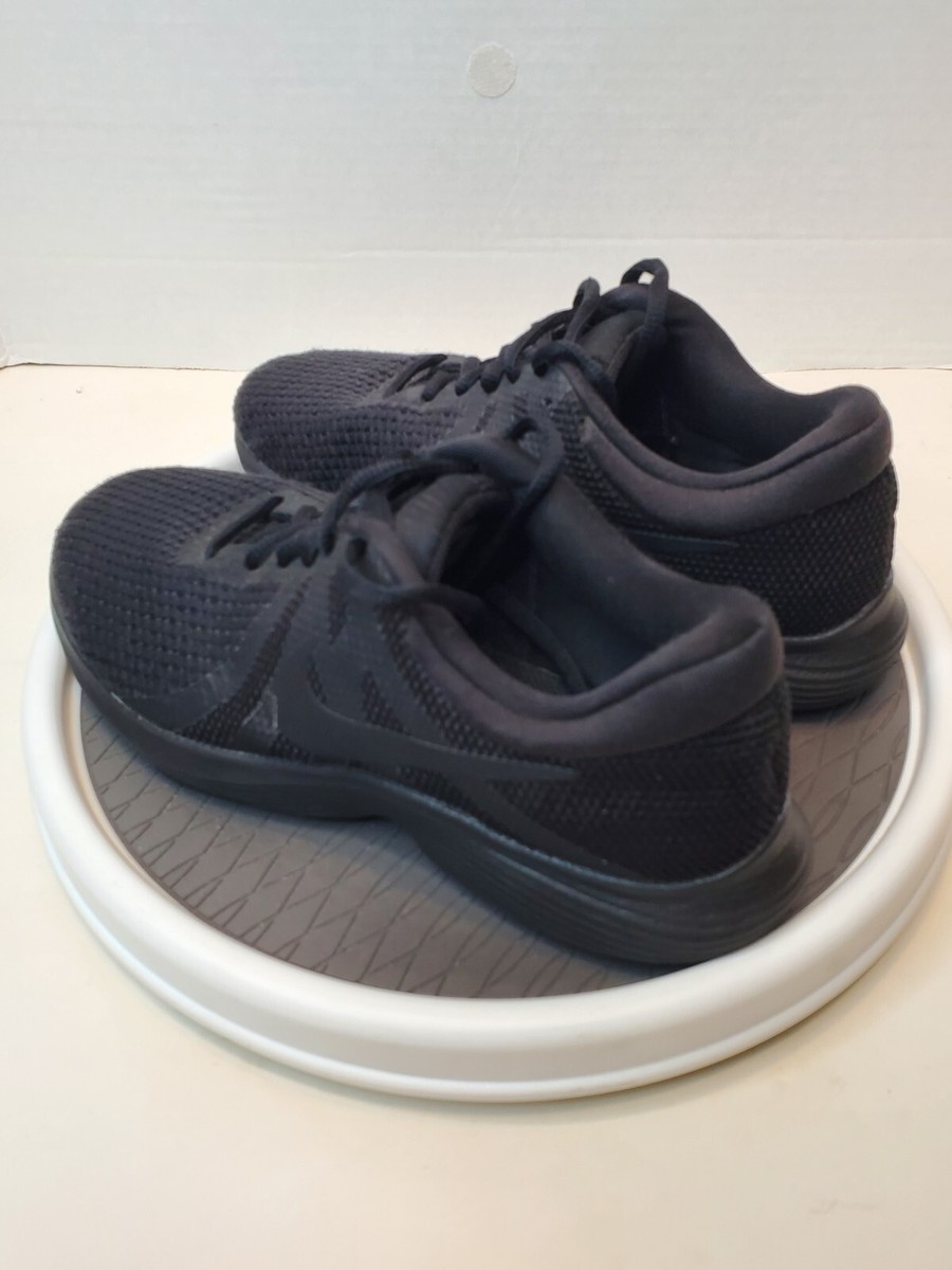 nike revolution 4 gs black