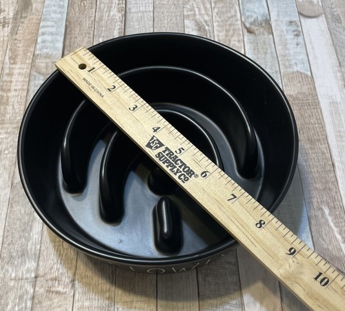 CERAMIC Slow Feeder Dog Bowl Black Tan Maze Rae Dunn Inspired “SLOWLY” Heavy EUC - Bild 4 von 5