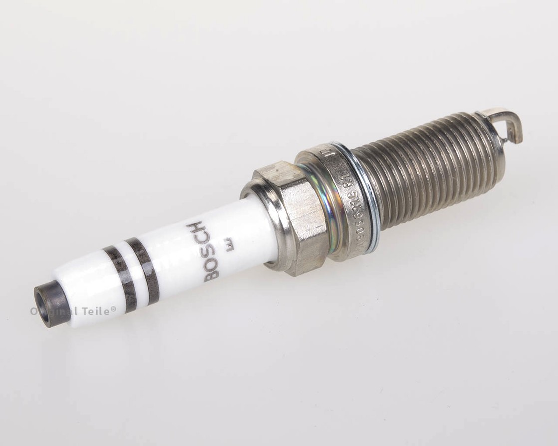 Genuine AUDI VW SKODA SEAT A1 A3 Cabriolet spark plug 06K905611C