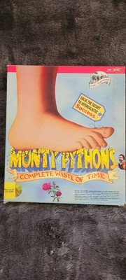 monty python Complete Waste Of Time Big Box Macintosh Kult Retro