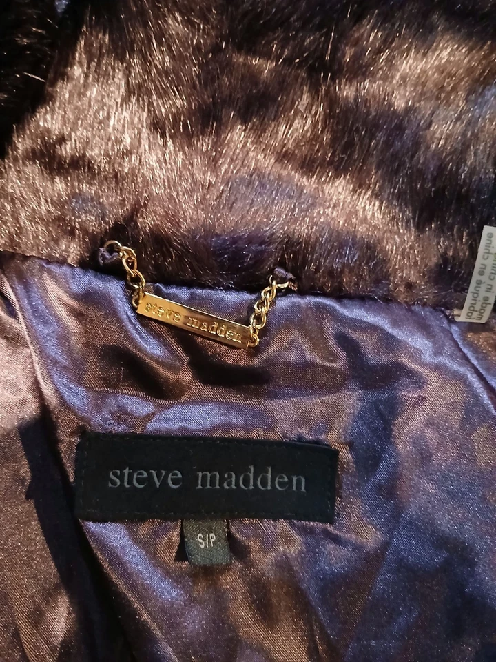 Steve Madden 紫色人造毛皮背心外套女式小号 Fairycore — 第 4/4 张图片