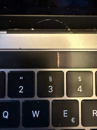 MacBook Pro 13" 2018 A1989 uszkodzony - Zdjęcie 3 z 3