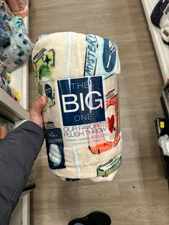 kohl’s the big one plush throw blanket - Books (5X6 FT)